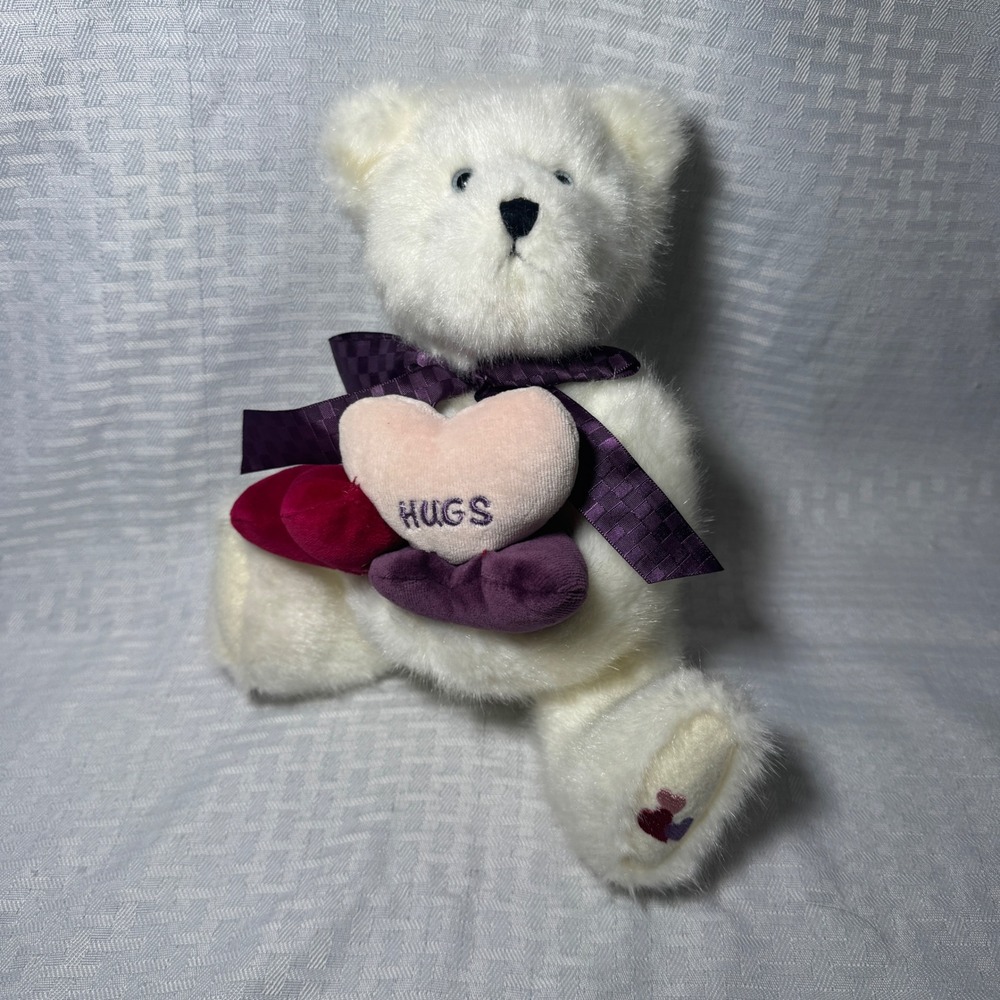 Boyds Bears Oliver Bearlove White Plush Teddy Bear Hugs Hearts 82024 NWT